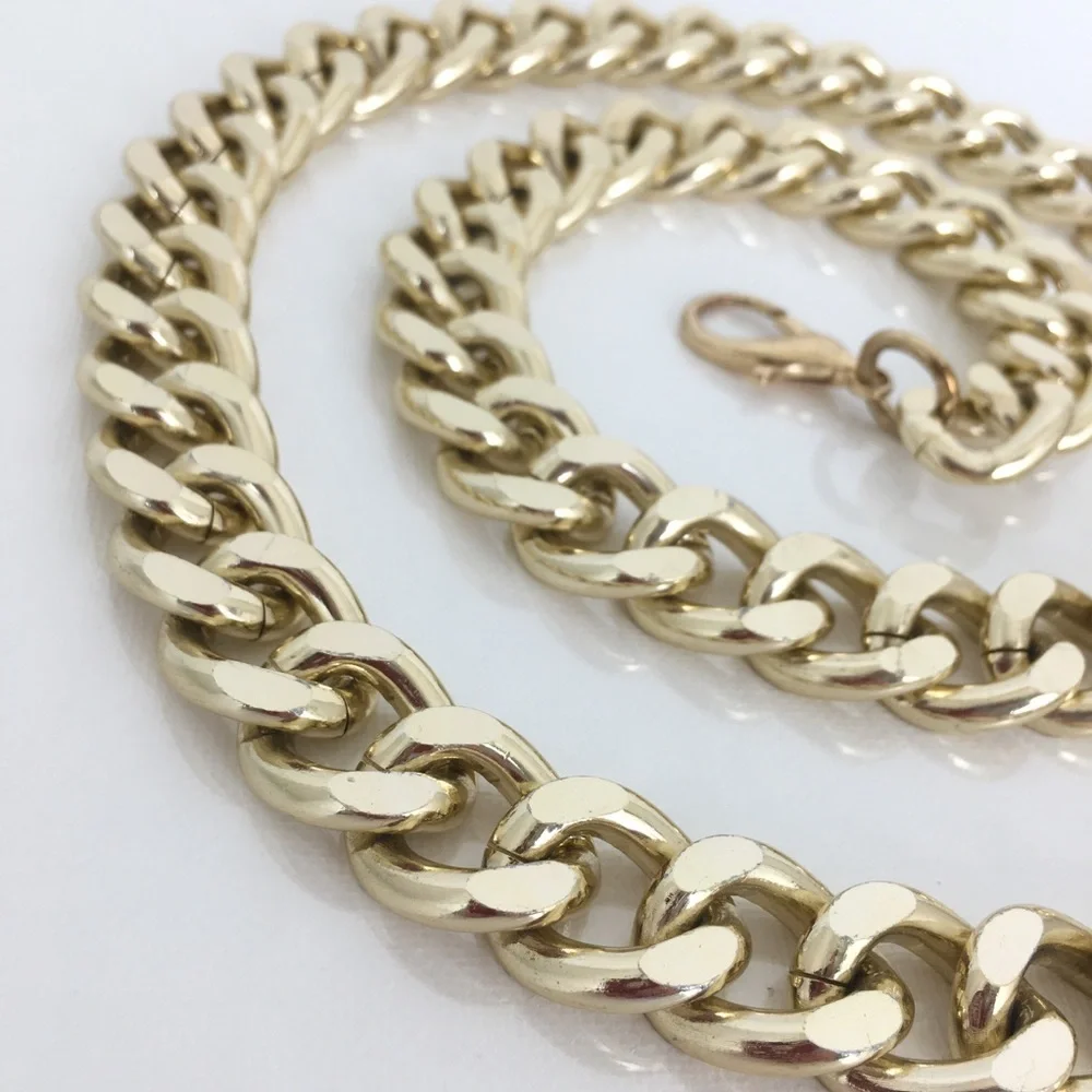 Y2K Chunky Gold Tone Metal Chain Link Belt Mob Wife Women’s Size S/M